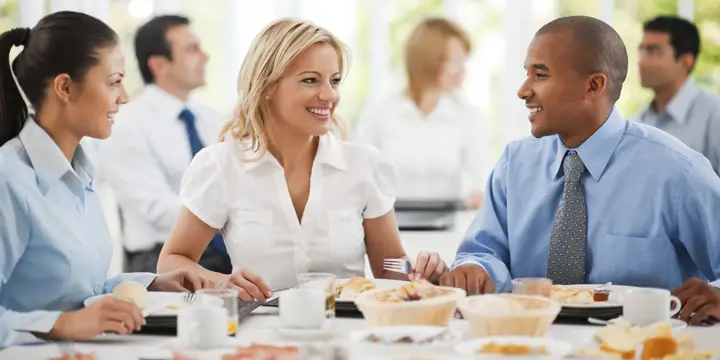 Ketika Memiliki Bos Killer, Tetaplah Berpositif Thinking Dan Lakukan Ini 3 Lunch With Boss