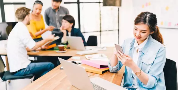 Awas! Punya Gaji Besar Saat Masih Muda itu Berbahaya 6 Masih Muda Gaji Besar