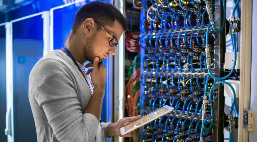 Jurusan TKJ Kerja Jadi Apa? Ini 5 Pekerjaan yang Bisa Dicoba 3 Sys Admin